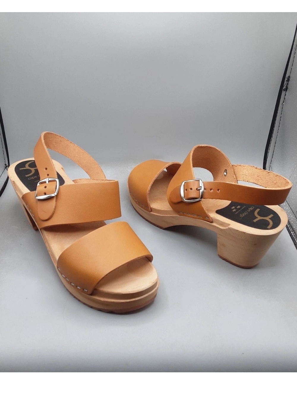 Women's Cape Clogs Tan Leather Slingback Clog Sandals - NWOT